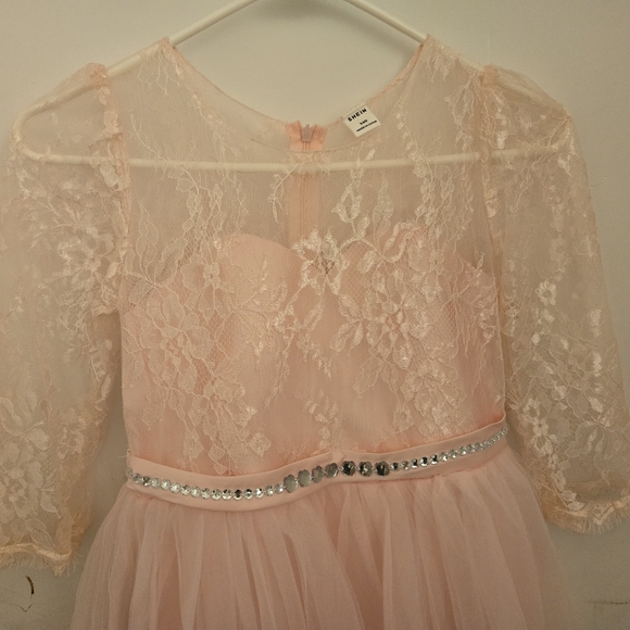 Girls Gown 10/12 - Picture 2 of 4